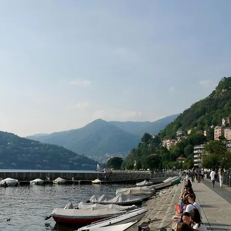 Al Molo 3 アパート *